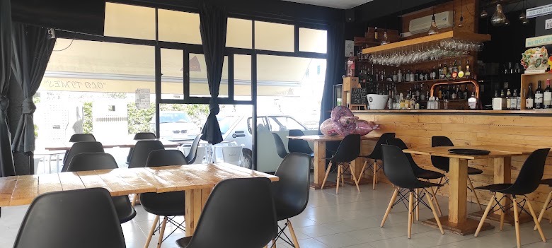 Old Times Bistro, Bar & Coffee