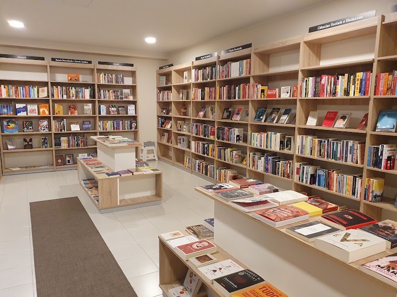Inquieta - livraria e cafetaria